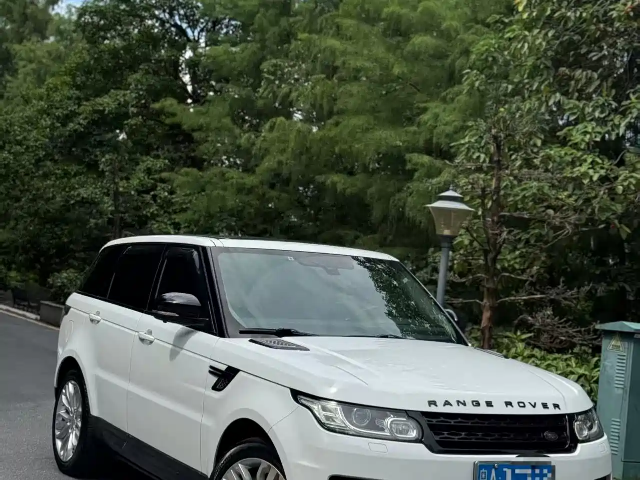 Land Rover Range Rover Sport 2015 3.0 SDV6 HSE DYNAMIC фото 3