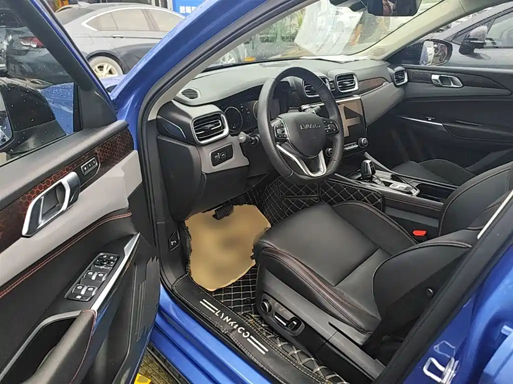 Lynk & Co 02 2019 1.5T DCT FWD Jin Pro Version China VI фото 16