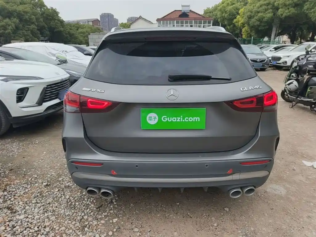 MERCEDES-BENZ GLA AMG