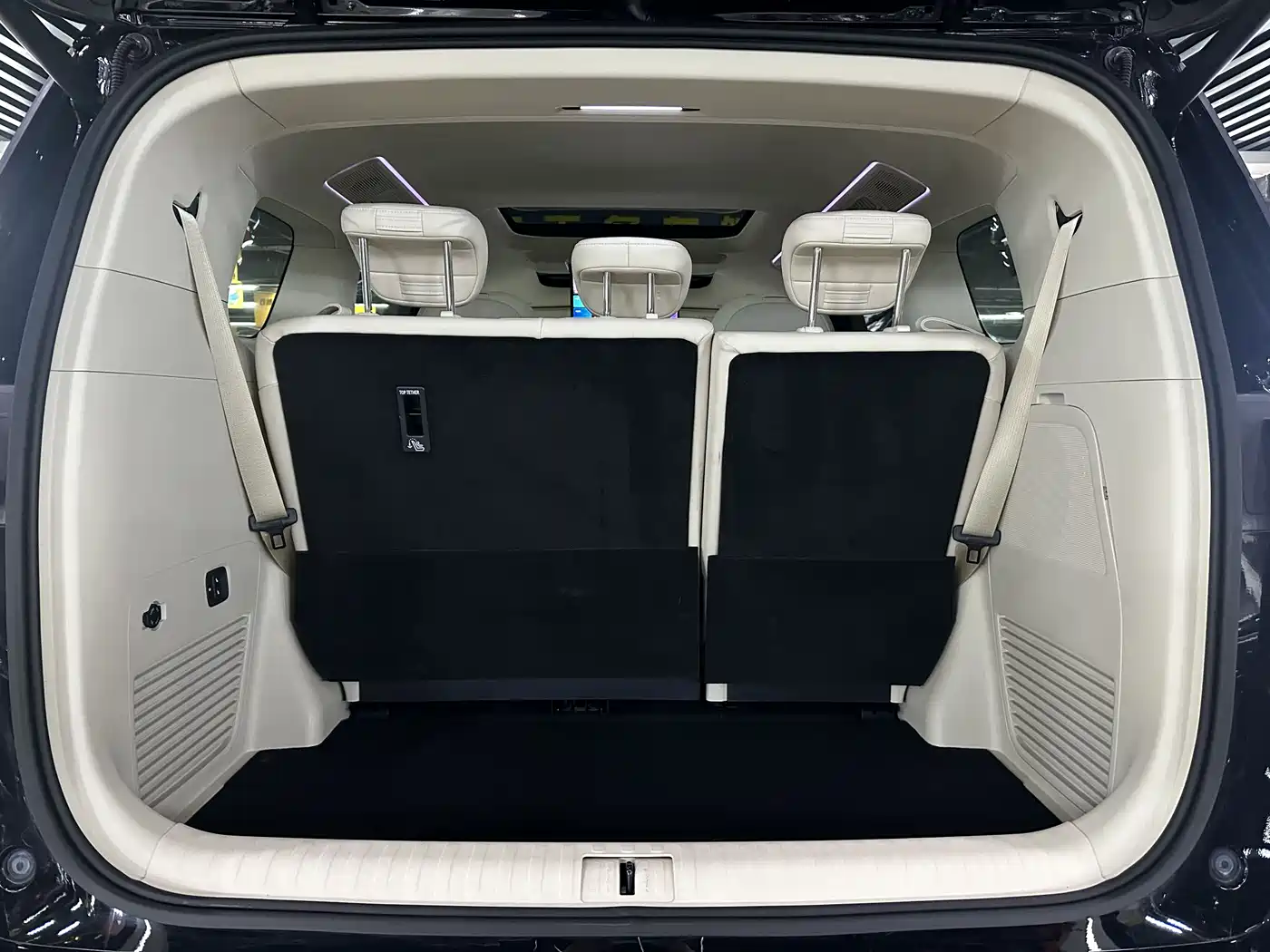 Voyah Auto Voyah Dreamer 2025 PHEV AWD Flagship Kunpeng Edition фото 13