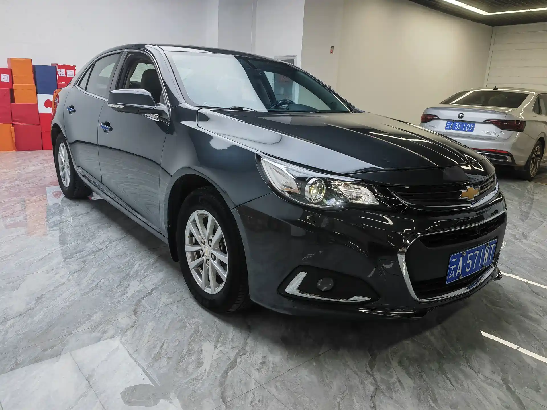Photo 3 - Chevrolet Malibu
