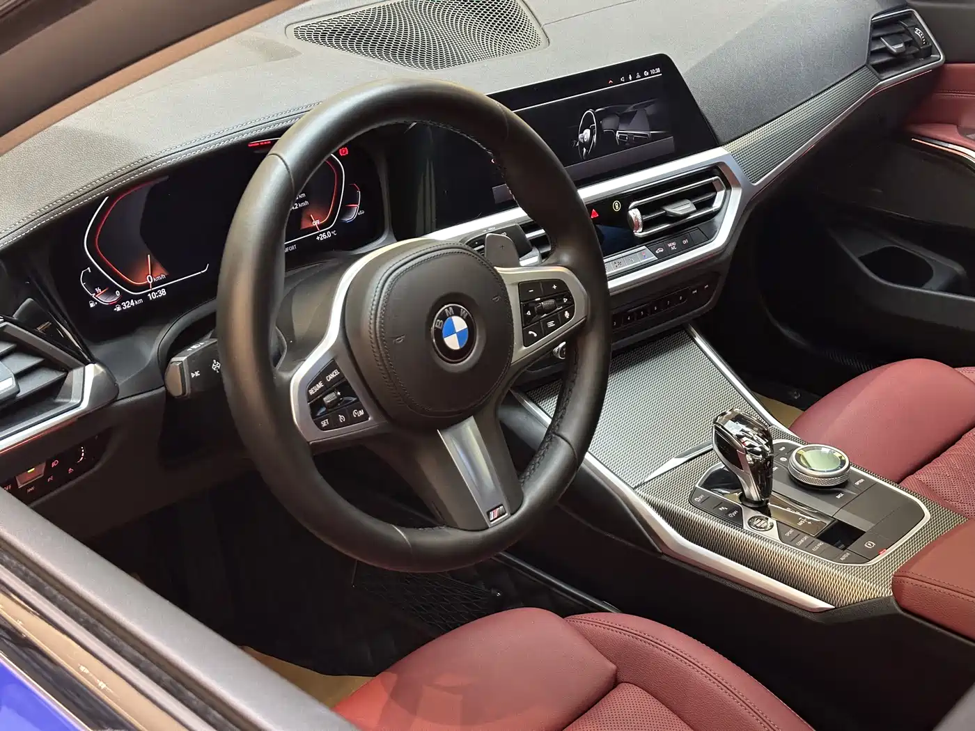 BMW 3 Series 2022 325Li M Sport Shadow Edition фото 17