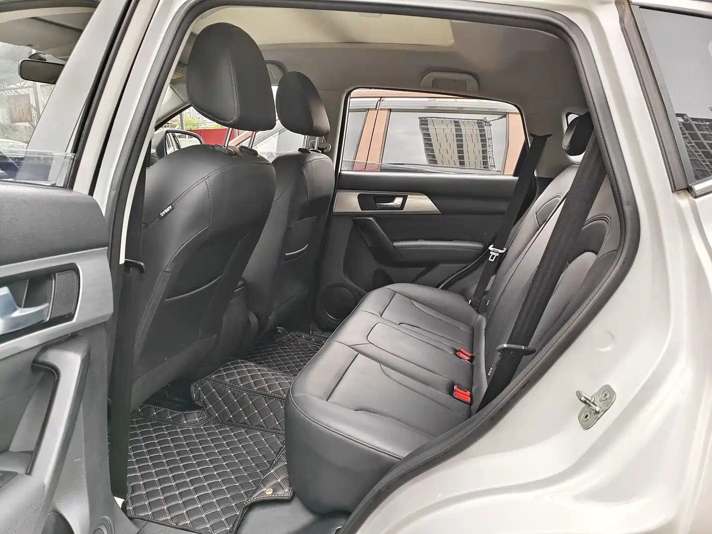Haval H2 2018 2018 Creation Edition Blue Label 1.5T Manual 2WD Style