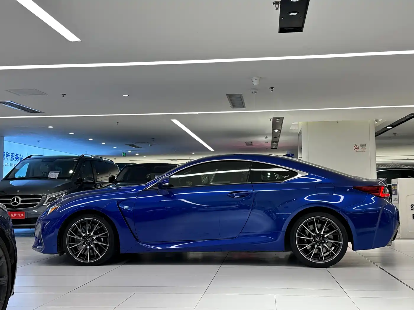 Lexus RC F 2017 2015 F 5.0L Summit Edition