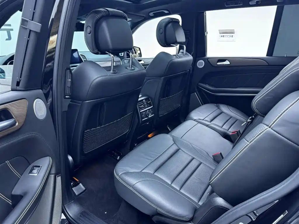 Mercedes-Benz GLS AMG 2017 AMG GLS 63 4MATIC фото 23