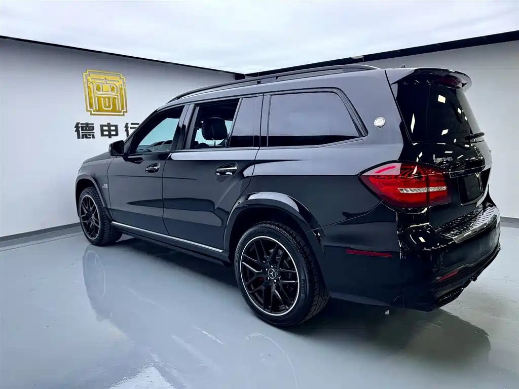 Mercedes-Benz GLS AMG 2017 AMG GLS 63 4MATIC фото 4