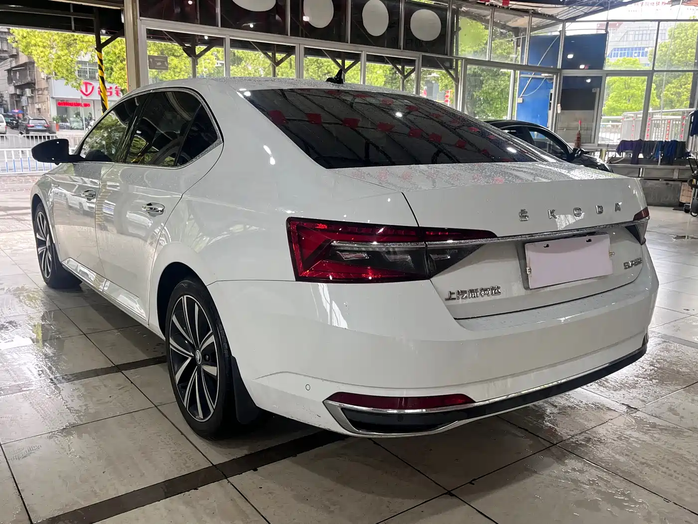 Škoda Superb 2023 Facelift TSI280 DSG Premium Edition фото 7