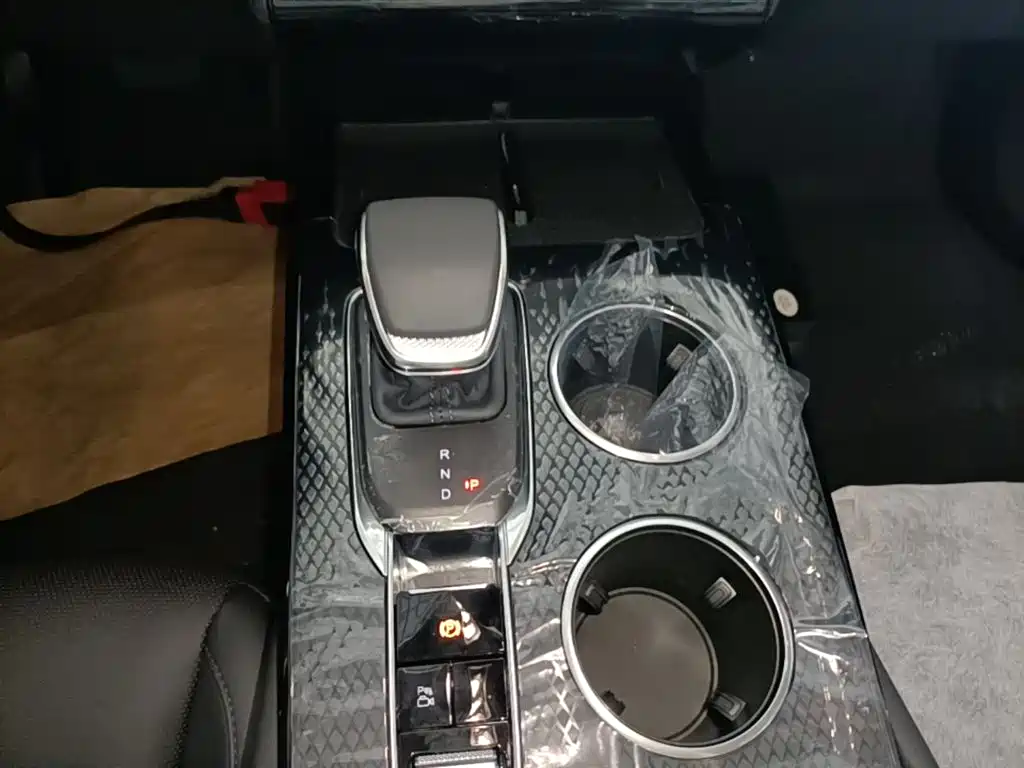 Hongqi HS3 PHEV 2025 PHEV 115km Power Edition фото 14