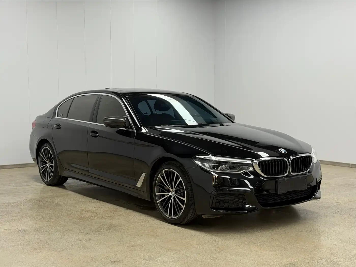 BMW 5 Series 2020 530Li Exclusive M Sport Package фото 2