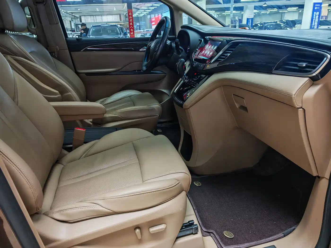 Buick GL8 2018 ES 28T Flagship Type China VI фото 11