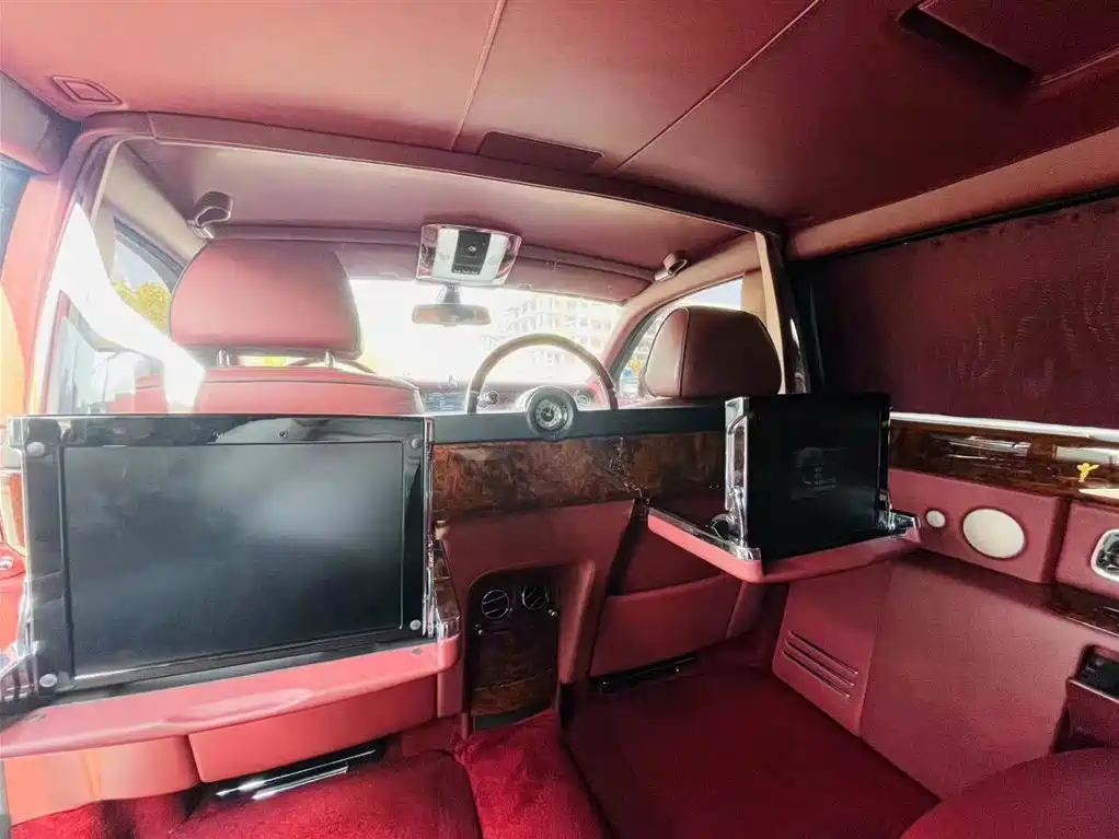 Rolls-Royce Phantom 2010 2006 6.7L Extended Wheelbase EWB