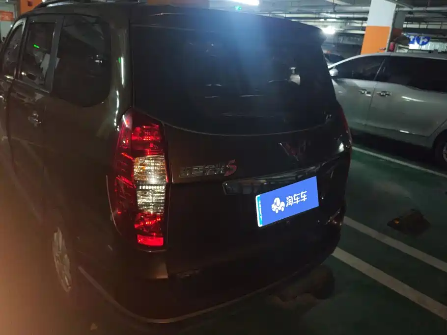 Wuling Motors Wuling Hongguang 2014 2014 1.5L S Luxury