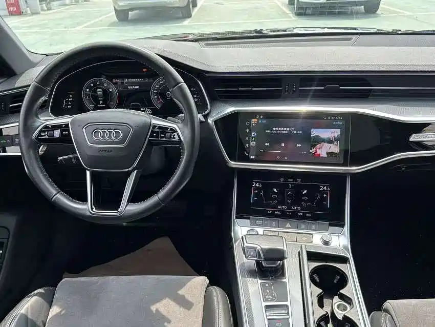 Audi A6L 2021 40 TFSI Luxury Sport фото 4