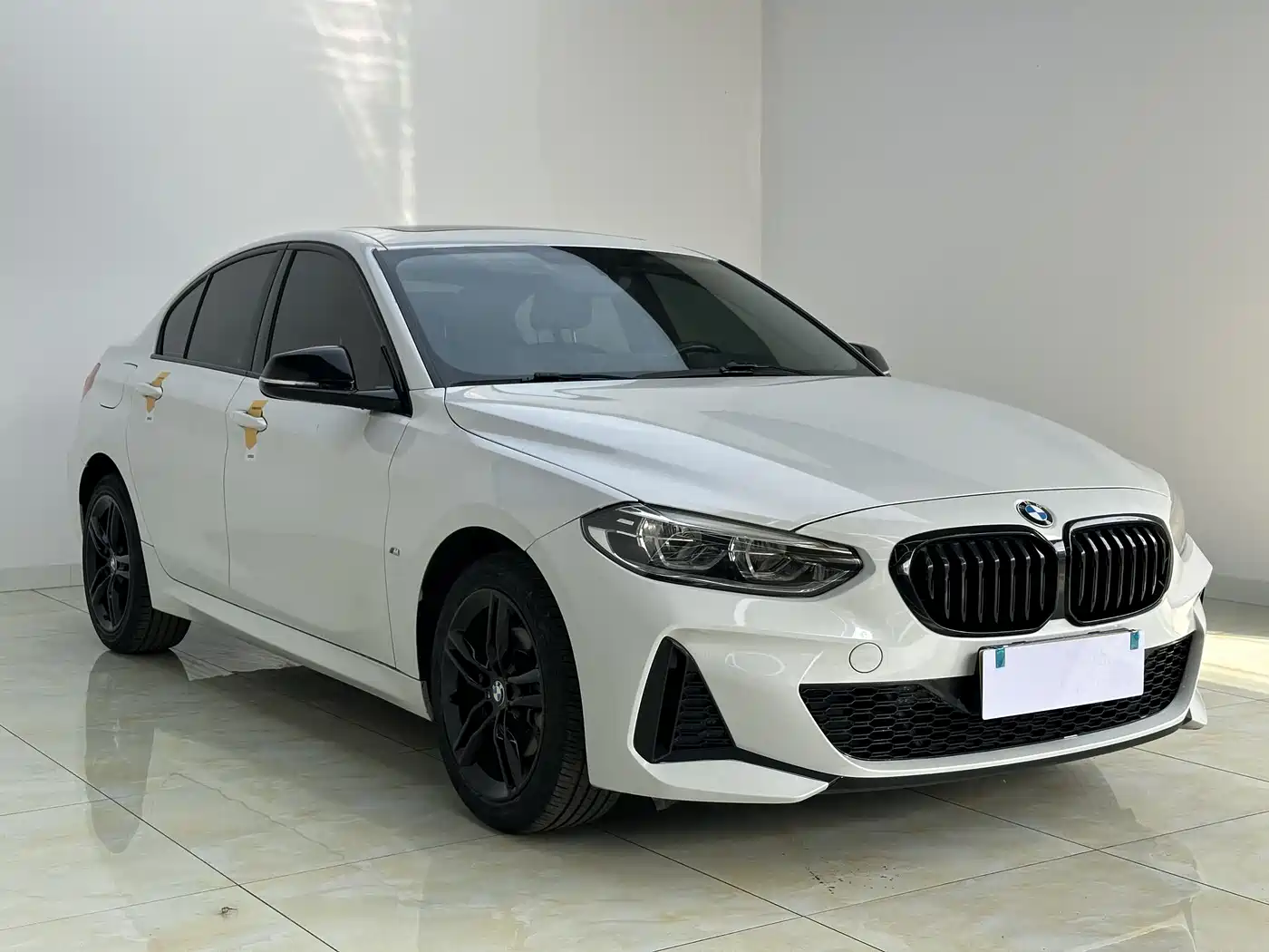 BMW 1 SERIES