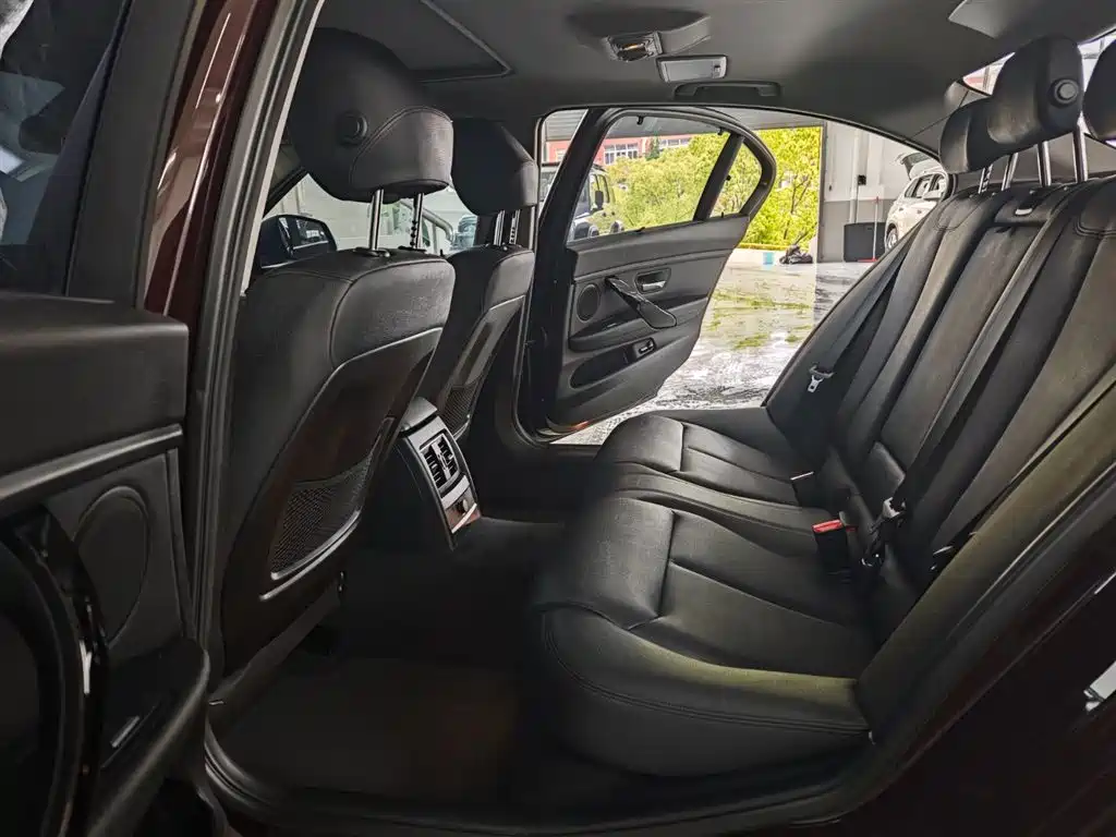 BMW 3 Series 2017 320Li Fashion фото 12