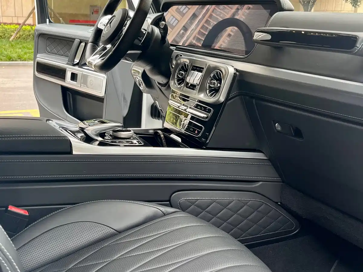 MERCEDES-BENZ G-CLASS AMG