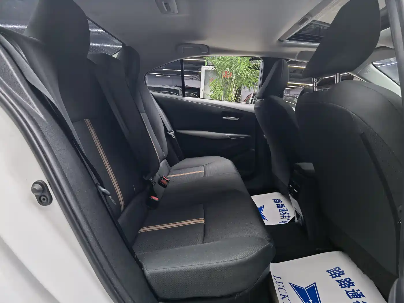 Toyota Levin 2023 Smart Hybrid 1.8L Luxury фото 9