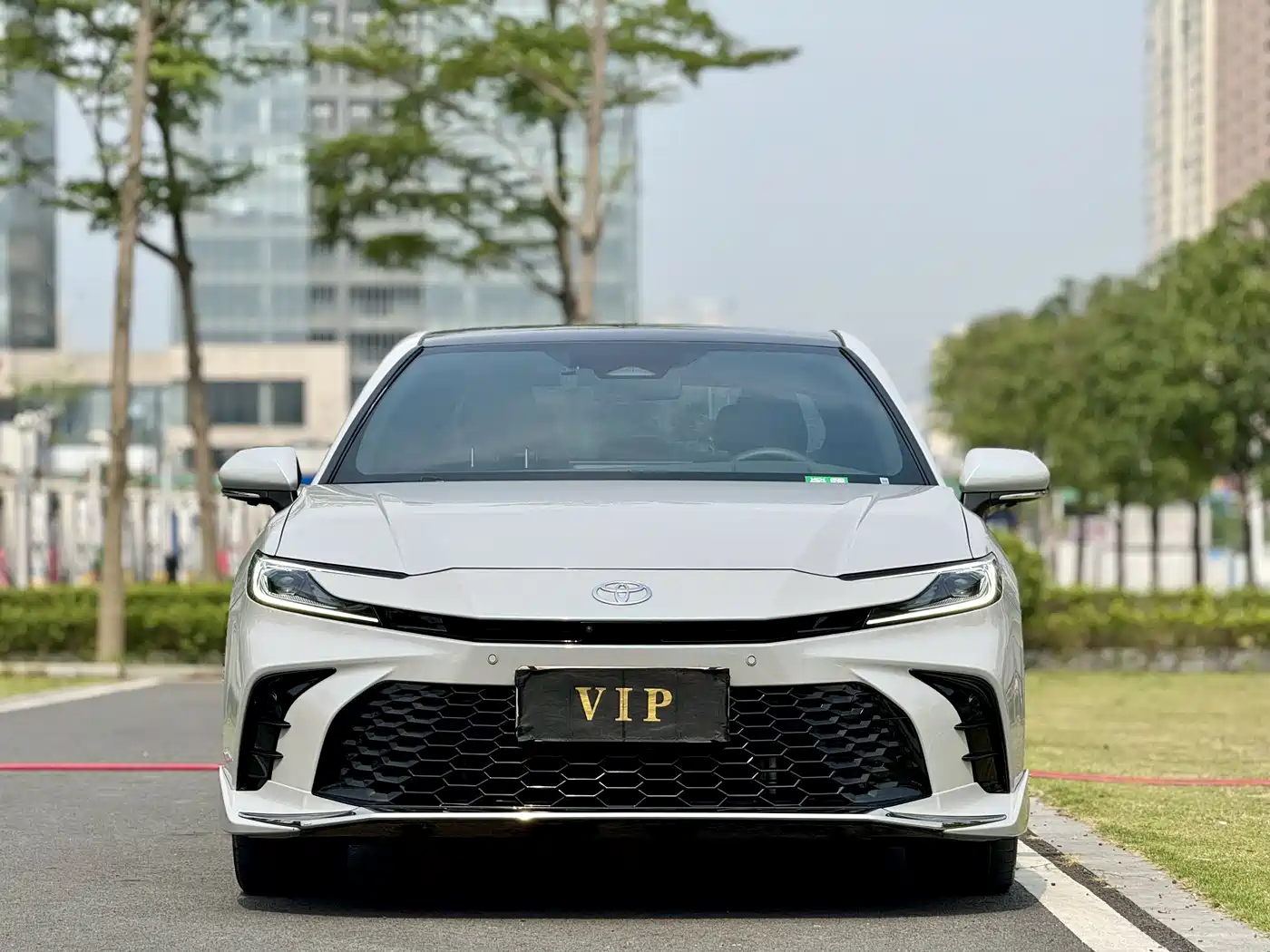 Toyota Camry 2024 Model Dual Hybrid 2.0HXS Sport Plus Edition фото 2