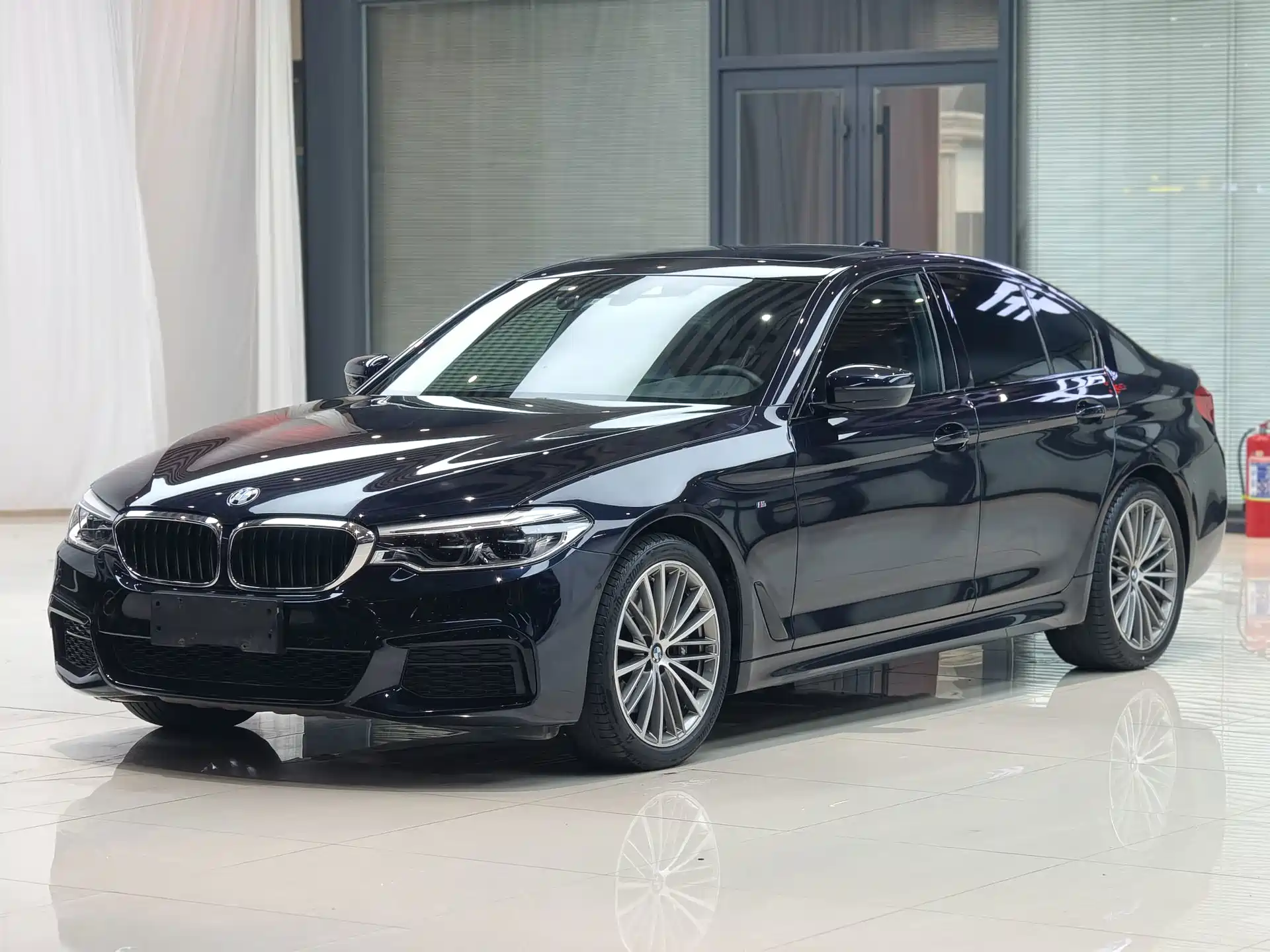 Фото 1 - BMW 5 Series (Import)