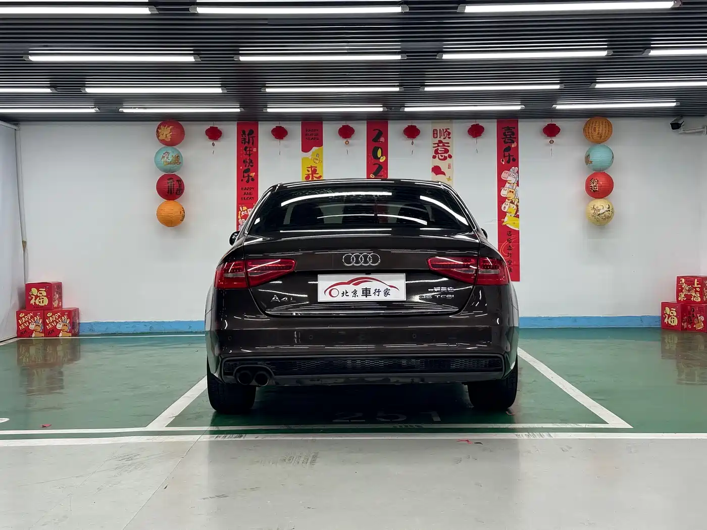 Audi A4L 2016 35 TFSI Collector's Edition S line Comfort фото 6