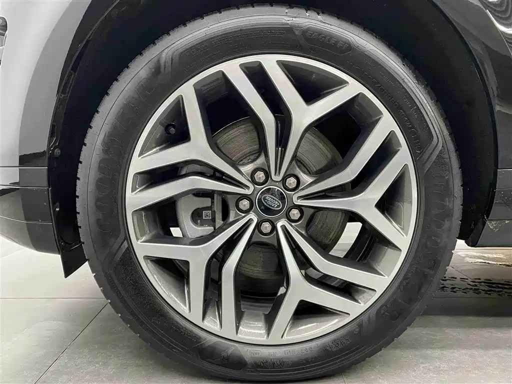 Land Rover Range Rover Evoque 2024 Range Rover Evoque L 249PS Light Master Edition фото 11