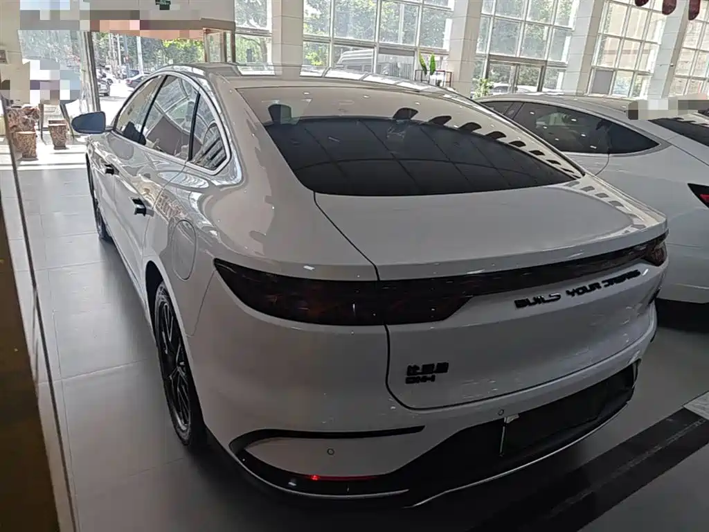 BYD Han 2023 DM-i Champion Edition 121KM Prestige фото 5