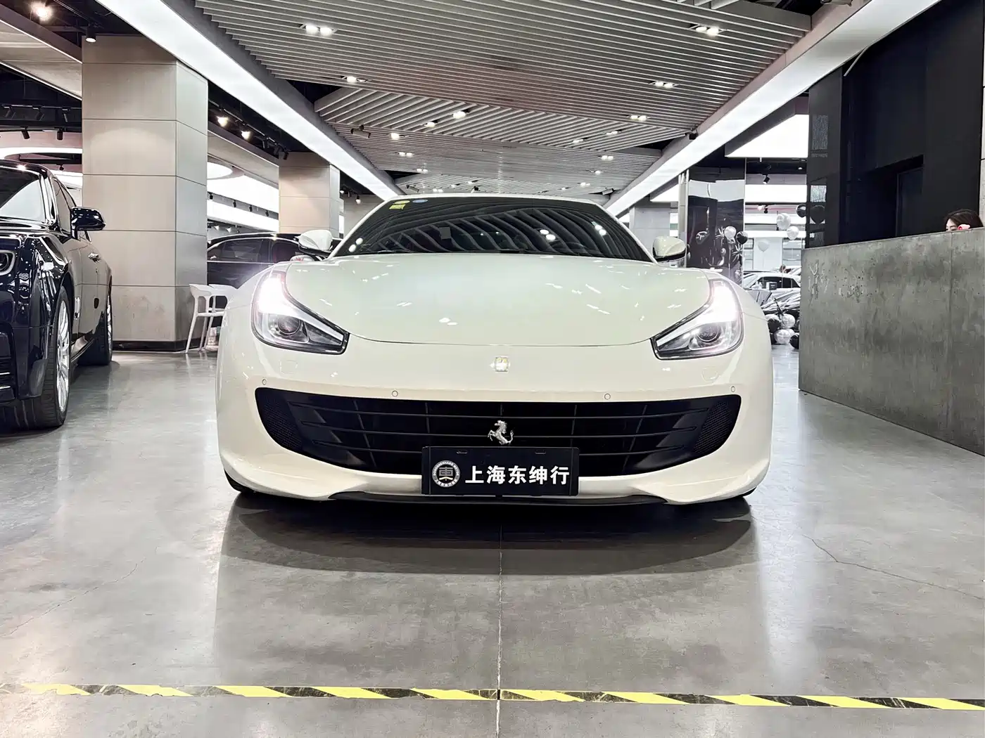 Ferrari GTC4Lusso 2018 2017 3.9T V8