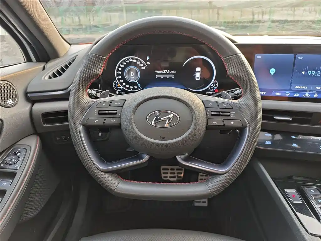 Hyundai Sonata 2022 380TGDi Automatic 20th Anniversary Edition фото 13