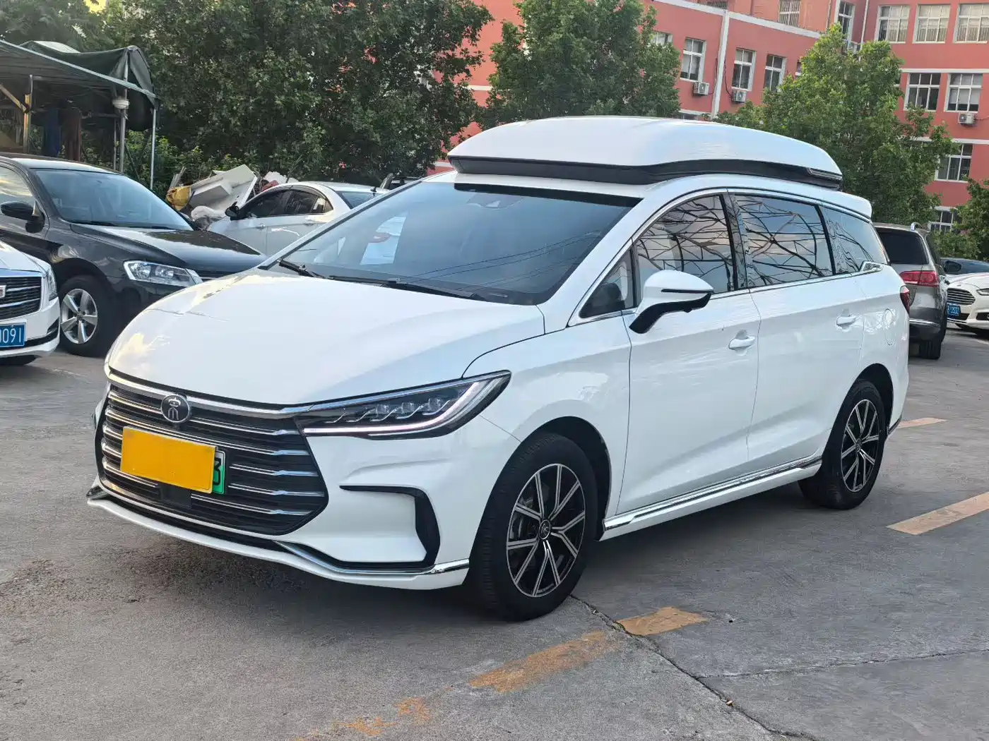 BYD Song MAX New Energy 2022 DM-i 105KM Executive Edition