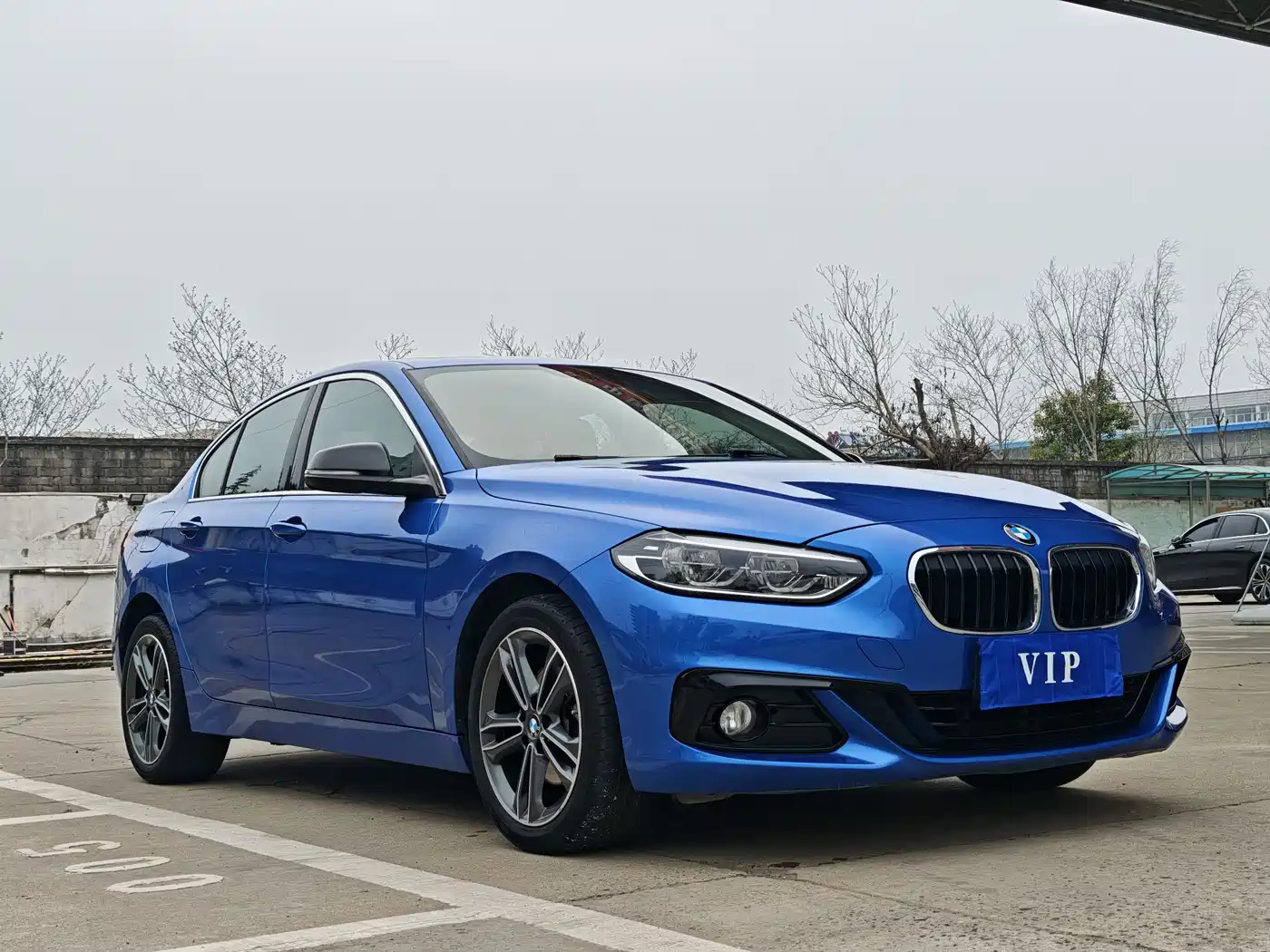 BMW 1 Series 2018 118i Sport Edition фото 3