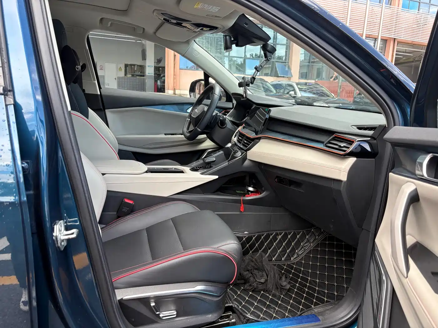 Lynk & Co Lynk & Co 06 2020 1.5T Halo 7