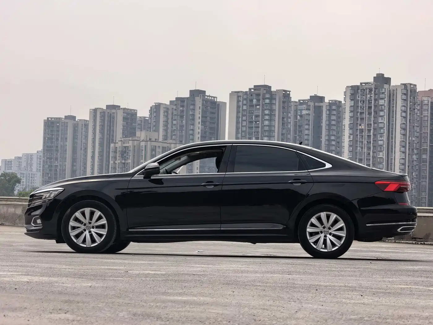 Volkswagen Passat 2019 330TSI Elite Version China VI фото 13