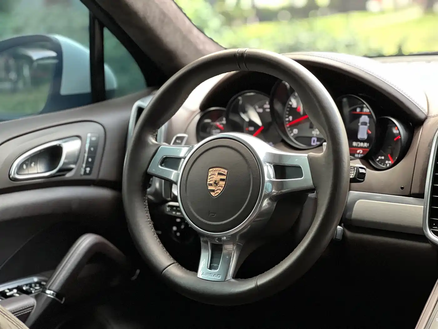 Porsche Cayenne 2012 Cayenne GTS 4.8L фото 9