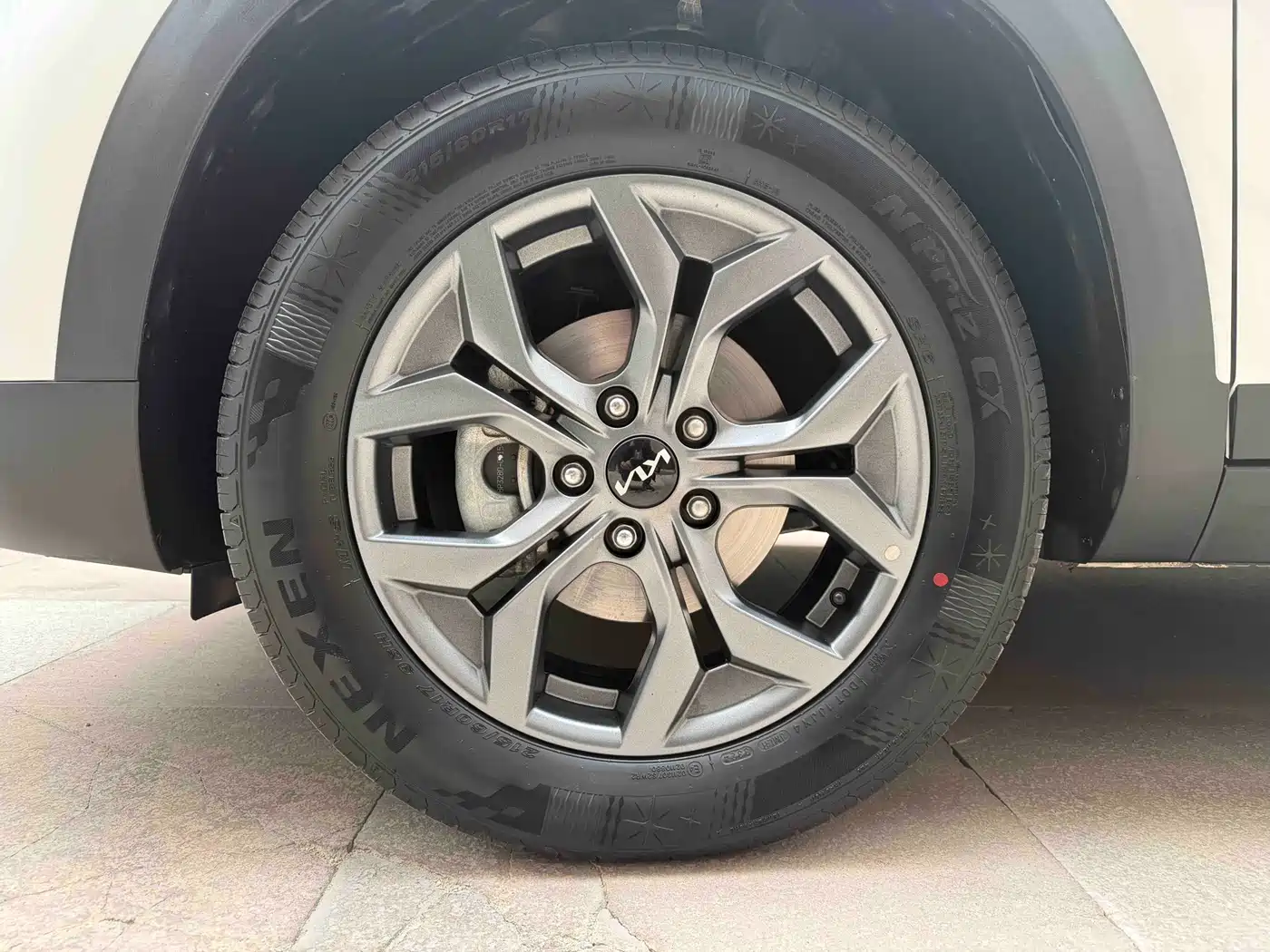 Kia Seltos 2023 1.5L CVT Luxury Edition фото 4