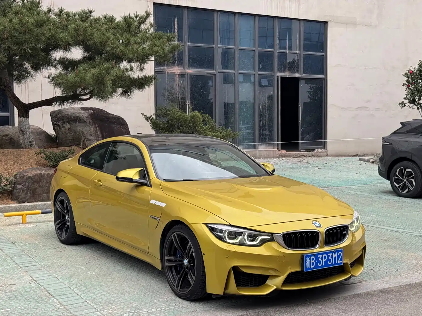 BMW M4 2019 M4 Coupe Shadow Edition фото 3
