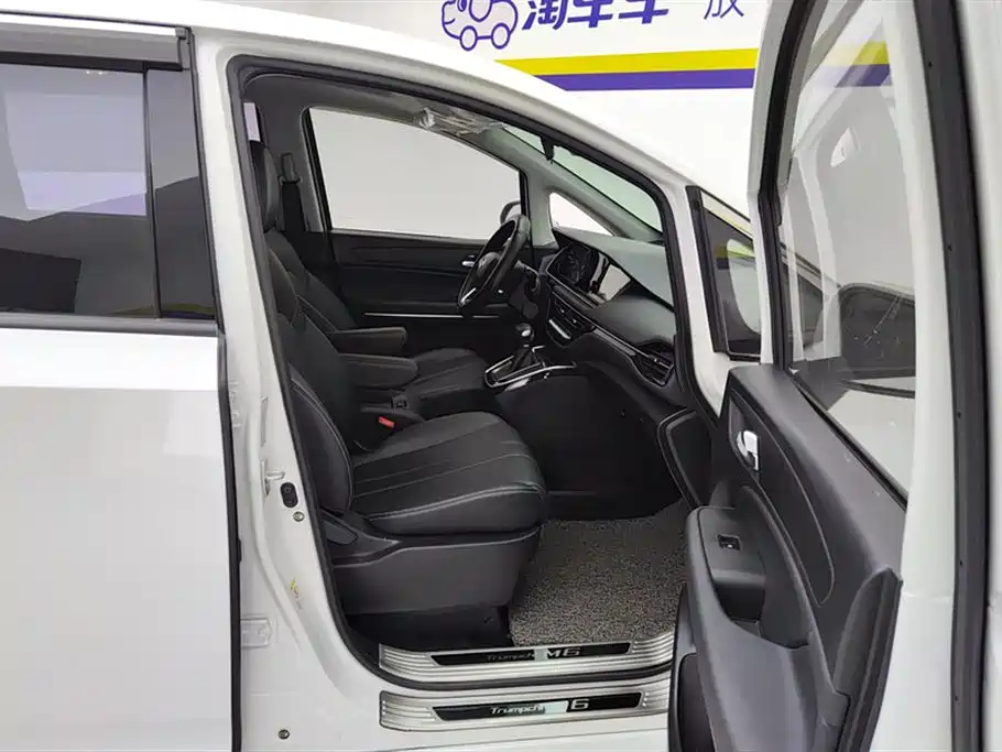 GAC Trumpchi Trumpchi M6 2021 270T DCT Premium Edition (7-seater) фото 8