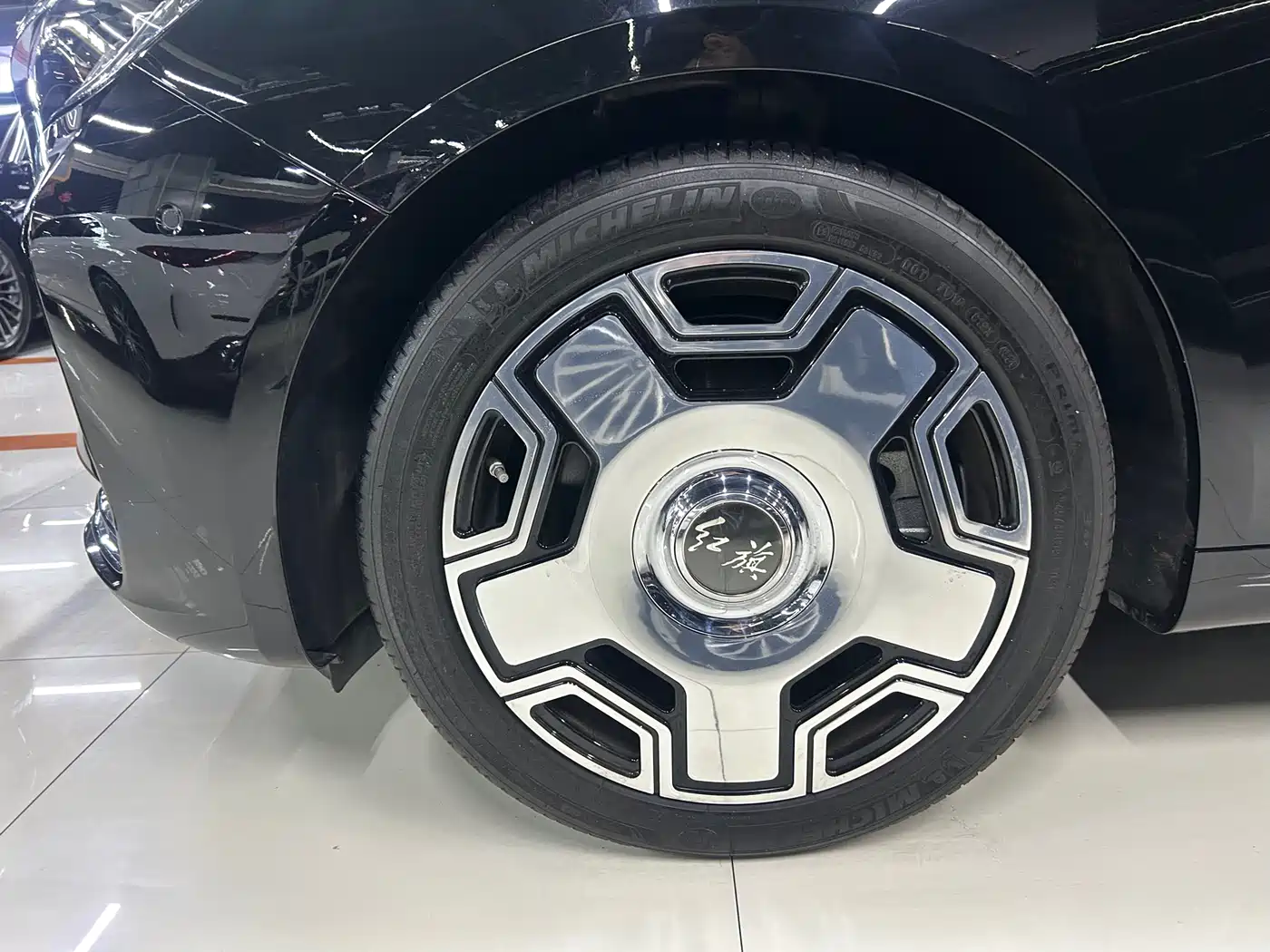 Hongqi H9 2020 2.0T Smart Connection Qi Chang Edition фото 20