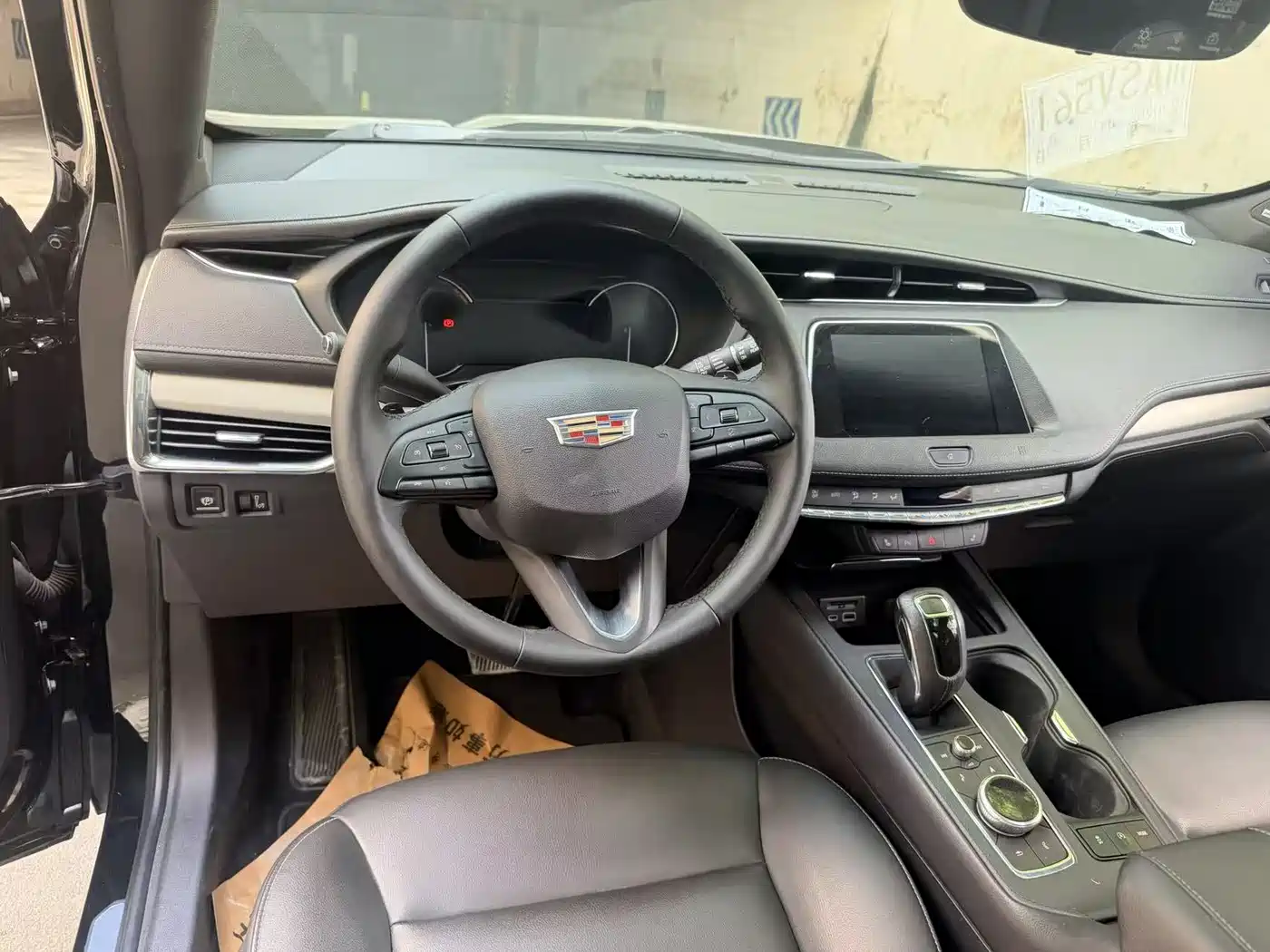 Cadillac XT4 2018 28T FWD Leading Edition фото 11