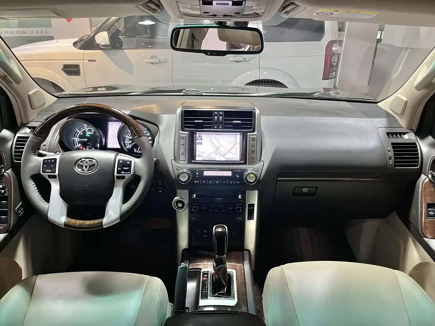 Toyota Prado 2010 4.0L Automatic VX NAVI фото 7
