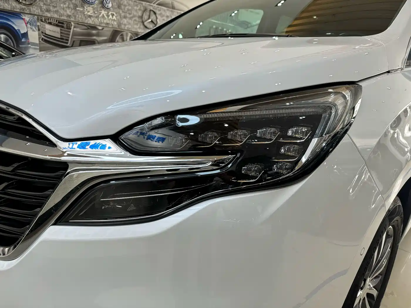 Buick GL8 2021 ES Landlord 653T Premium фото 28