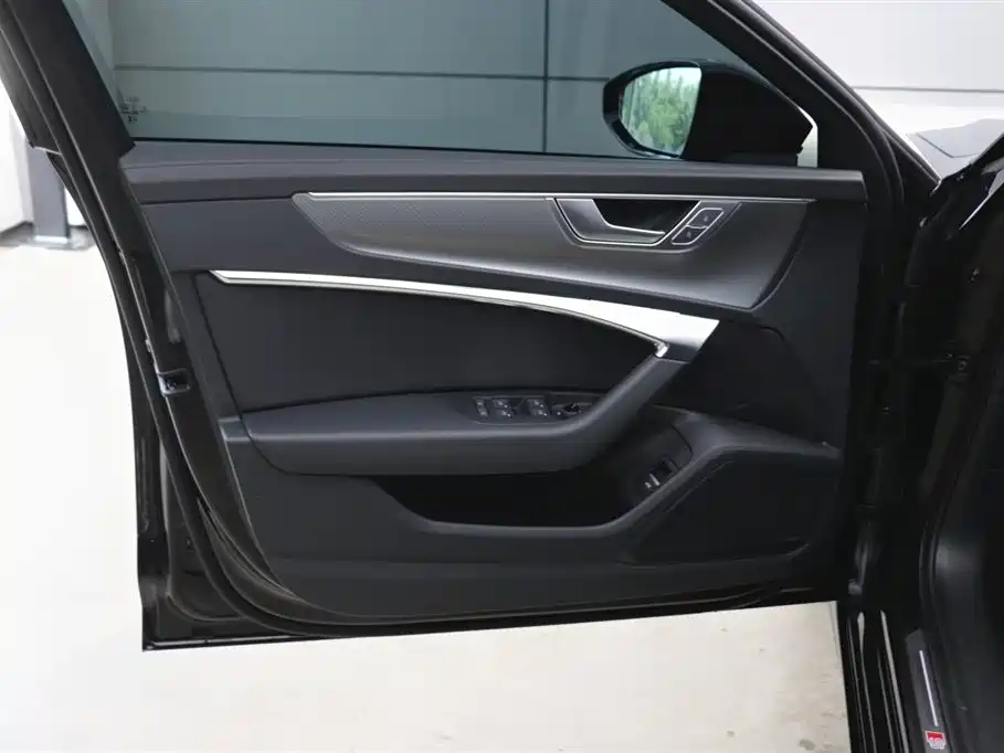 AUDI A6 (IMPORT)