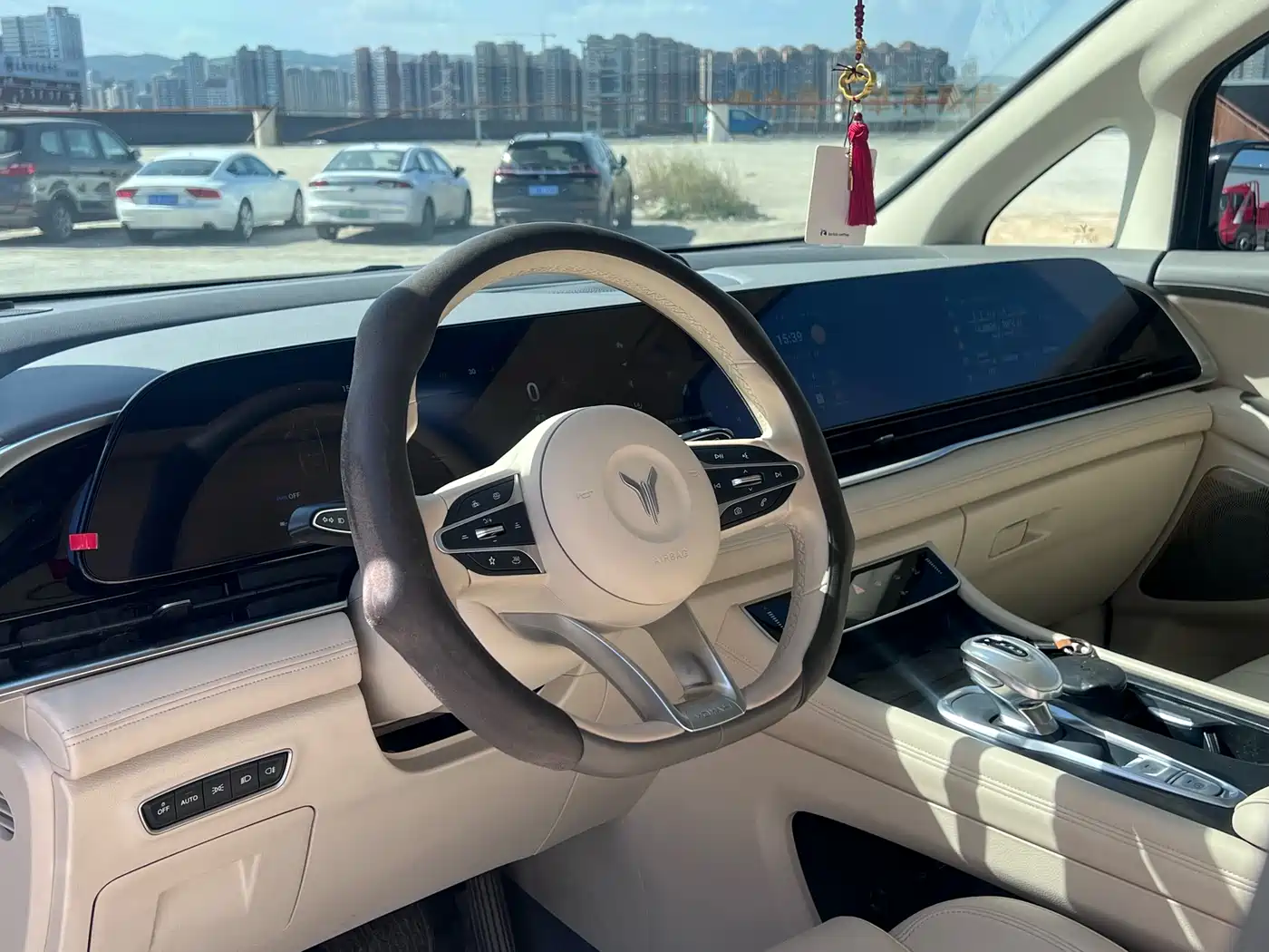 Voyah Auto Voyah Dreamer 2024 PHEV Extended Range Premium Edition фото 10