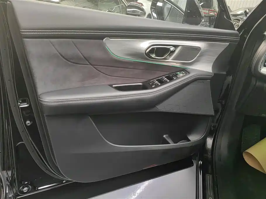 GAC Trumpchi Trumpchi ES9 2024 Model PHEV 143km Max фото 7