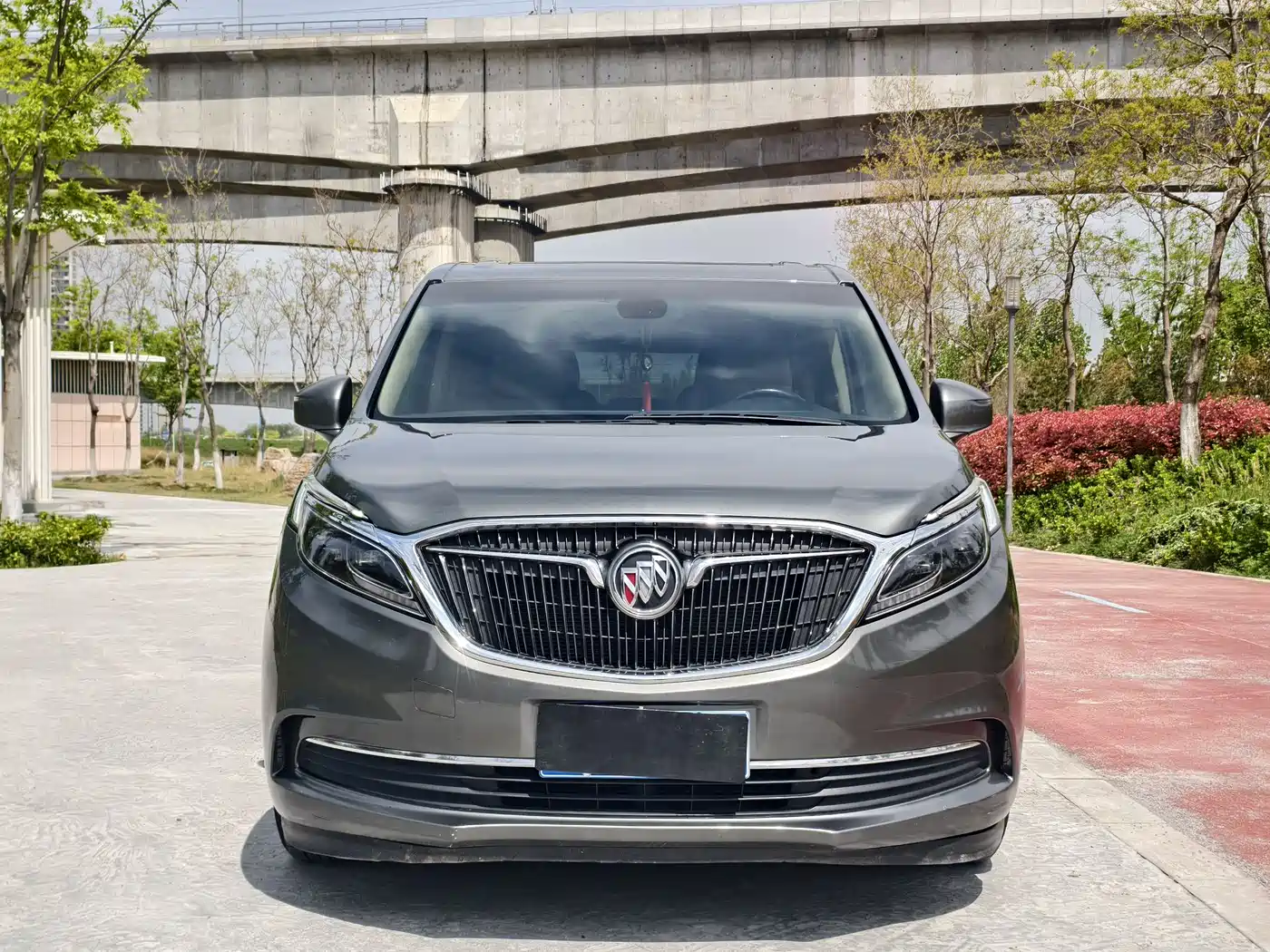 Buick GL8 2017 ES 28T Luxury China V фото 2