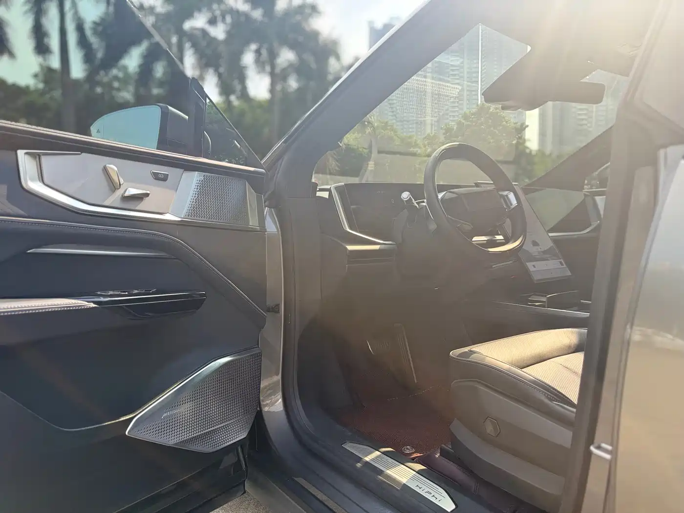 HiPhi Y 2024 2023 765km Flagship Edition