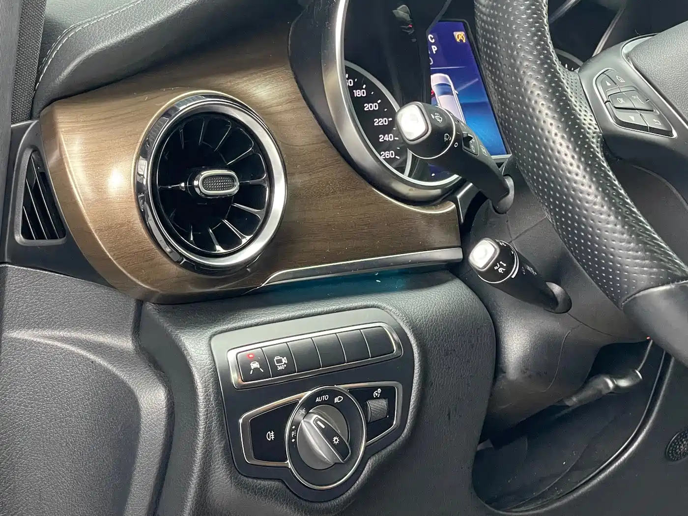 Mercedes-Benz V-Class 2020 V 260 Luxury Edition фото 24