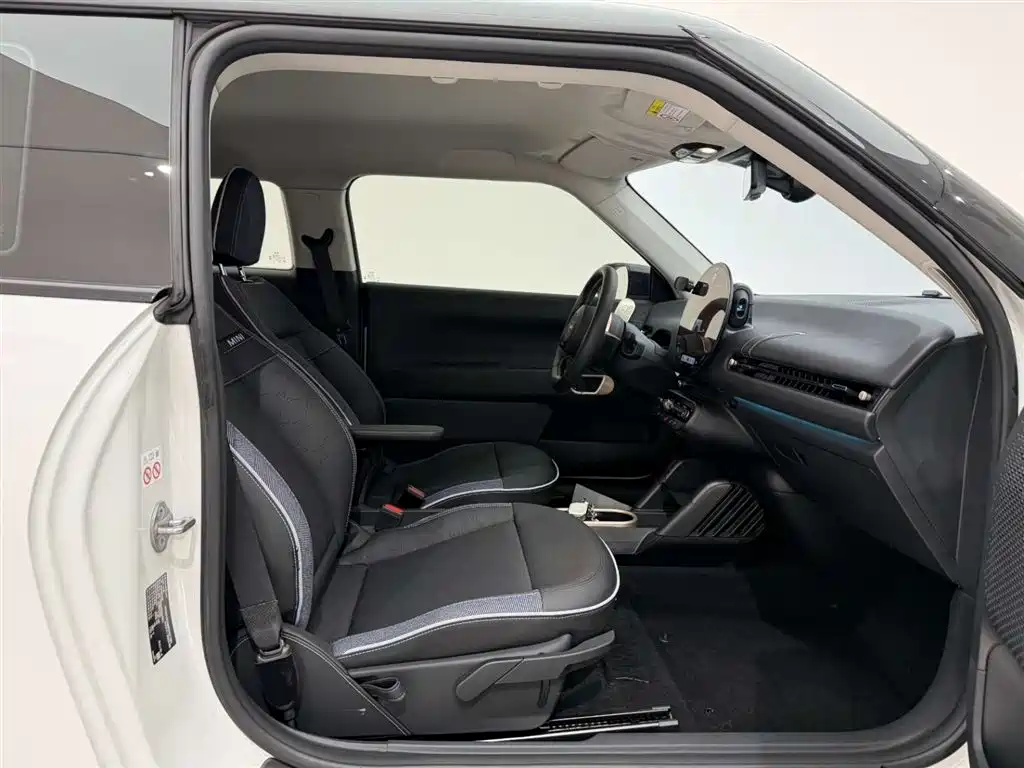 MINI ELECTRIC  COOPER