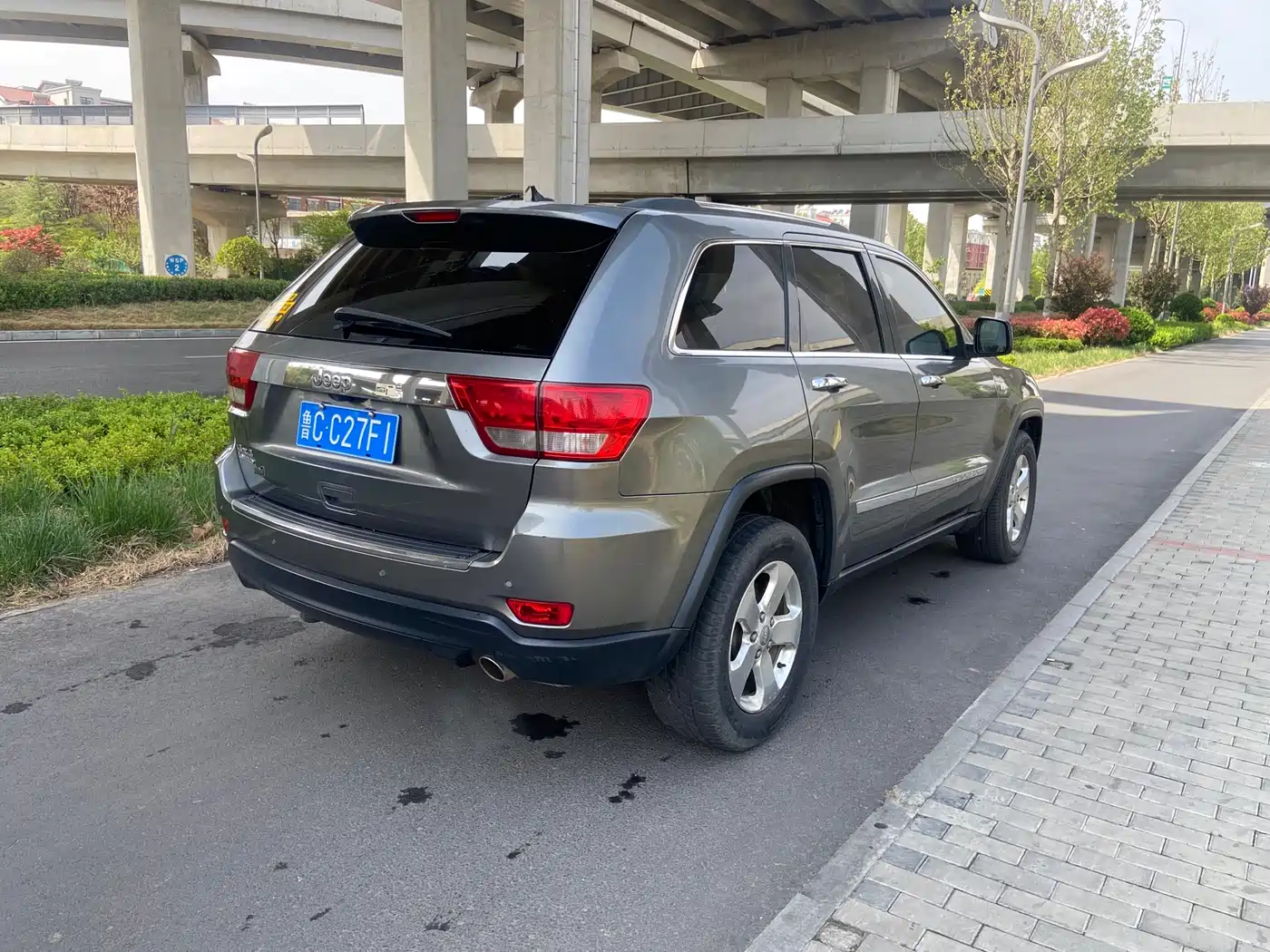 Фото 3 - Jeep Grand Cherokee (Import)