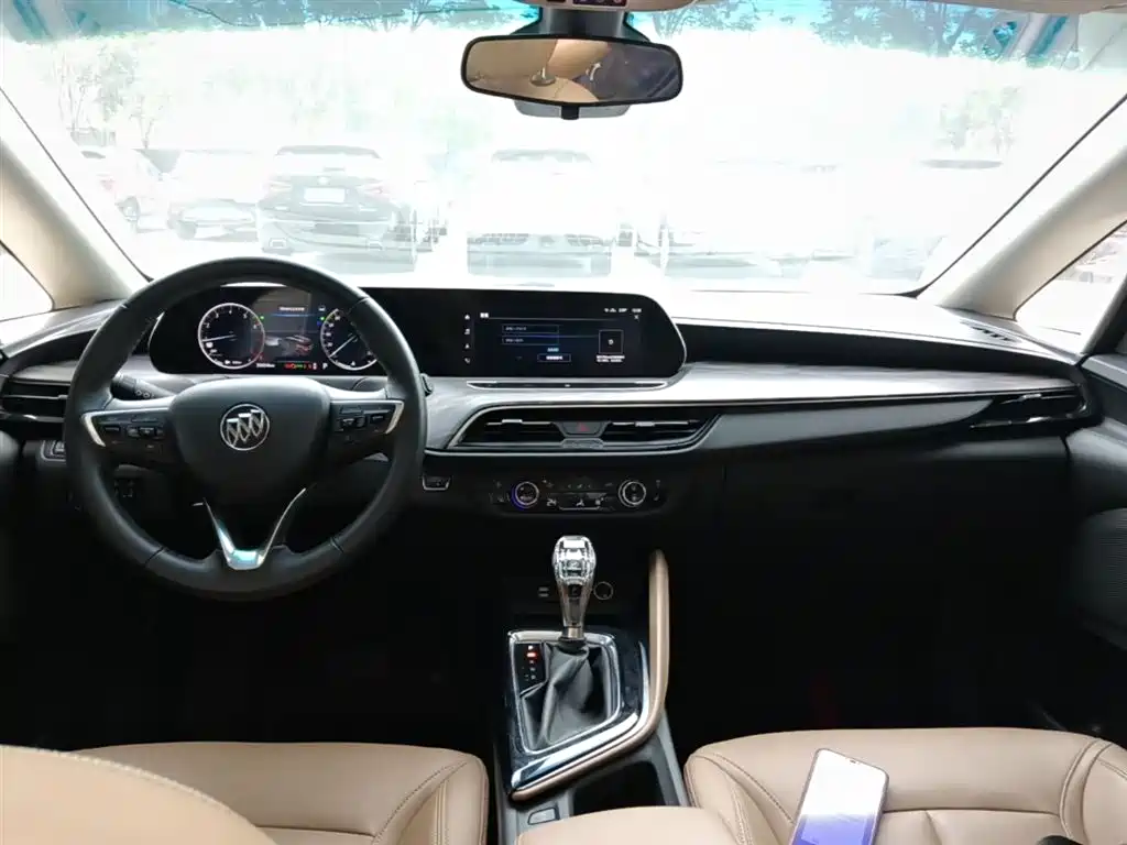 BUICK GL6