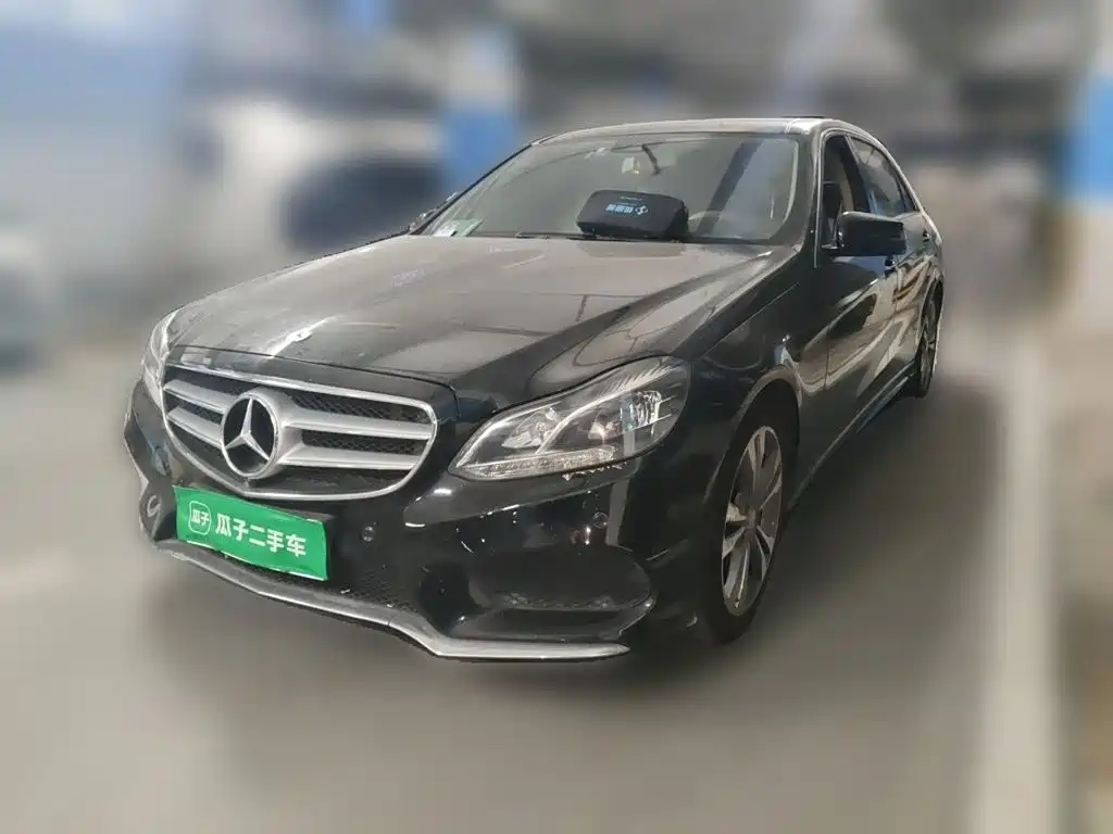 Фото 2 - Mercedes-Benz E-Class
